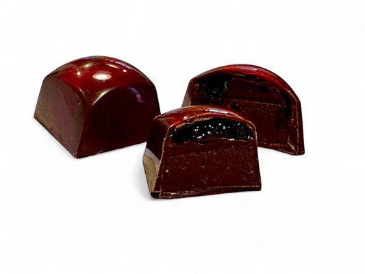 Fine Chocolate - Leura Bleu  Cerise Noire 65% dark/cherry ganache