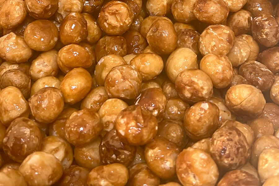 Milk Chocolate with Honey Roasted Macadamia