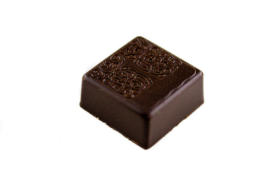 Fine Chocolate - Cacao Nib, Cinnamon & Vanilla